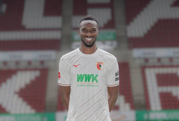 Chrislain Matsima FC Augsburg 1 BL, portrait date 2024 2025