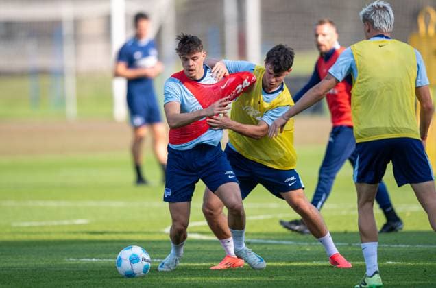 Football, Men, Season 2024 2025, 2 Bundesliga, Hertha BSC, Training, f l Luis Trus, Julius Gottschalk, Marten Winkler Hertha BSC , 17 09 2024, Copyright: xMatthiasxKochx
