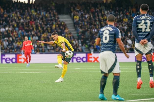 Football Champions League 2024 2025, Matchday 1, YB BSC Young Boys Bern vs Aston Villa FC Stadion Wankdorf Bern Filip Ugrinic BSC Young Boys, 07 at free kick Copyright: xJOERANxSTEINSIEKx