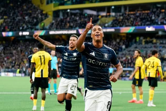 Bern, Switzerland, September 17th 2024: Youri Tielemans (8 Aston Villa) celebrates after scoring his team s first goal during the UEFA Champions League football match between Young Boys and Aston Villa at Wankdorf Stadion in Bern, Switzerland. (Daniela Porcelli SPP) Copyright: xDanielaxPorcellix xSPPx spp-en-DaPoSp-20240917-_DP29569