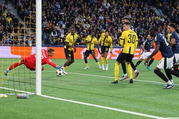 0 1 Goal for Aston Villa by Youri Tielemans Aston Villa, 08 , Football, UEFA Champions League, Matchday 1, 2024 2025, Young Boys Bern vs Aston Villa, 17 09 2024, Stadion Wankdorf, Bern, Switzerland Bern Stadion Wankdorf Bern Switzerland Copyright: xGrantxHubbsx