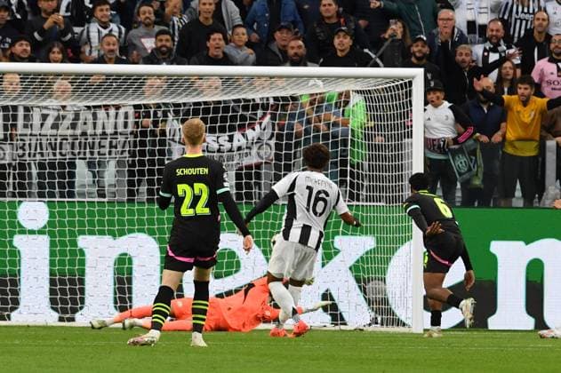 Foto IPP Massimo Rana Torino 21-09-2024 Calcio Champions League 2024 2025 Juventus-Psv Eindhoven nella foto gol westom mckennie Italy Photo Press - World Copyright italy  Copyright: xR4924_italyphotopressx