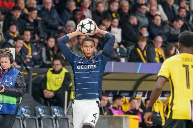 Football Champions League 2024 2025, Matchday 1, YB BSC Young Boys Bern SUI vs Aston Villa FC GB Stadion Wankdorf Bern Ezri Konsa Aston Villa, 04 Copyright: xJOERANxSTEINSIEKx