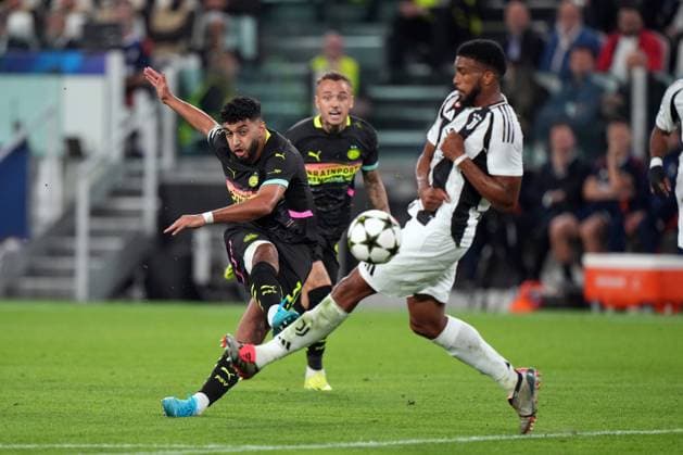 TURINE - (l-r) Ismael Saibari of PSV Eindhoven, Bremer of Juventus during the UEFA Champions league match between Juventus FC and PSV Eindhoven at Allianz Stadium on Sept. 17, 2024 in Turin, Italy. ANP TOBIAS KLEUVER UEFA Champions League 2024 25 xVIxANPxSportx xxANPxIVx 508712459 originalFilename: 508712459.jpg