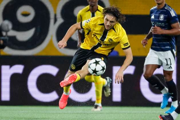 Jaouen Hadjam BSC Young Boys, 03 with a pass , Football, UEFA Champions League, 1 Matchday, 2024 2025, Young Boys Bern vs Aston Villa, 17 09 2024, Stadion Wankdorf, Bern, Switzerland Bern Stadion Wankdorf Bern Switzerland Copyright: xGrantxHubbsx