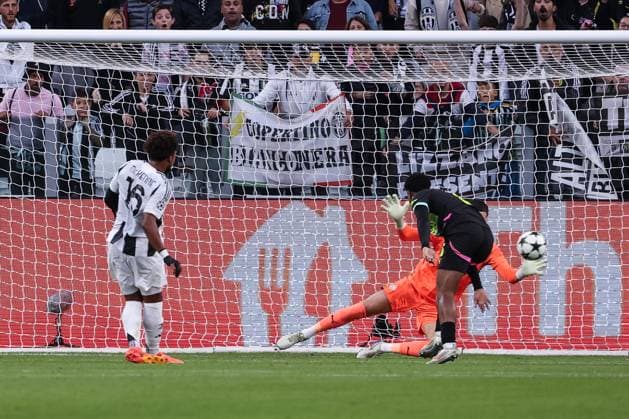 TURIN, ITALY SEPTEMBER 17 Weston McKennie of Juventus L scores his goal during the UEFA Champions League 2024 25 League Phase MD1 match between Juventus and PSV Eindhoven at Juventus Stadium on September 17, 2024 in Turin, Italy Turin Juventus Stadium Bern Italy Copyright: xJustPictures.ch LuigixRizzox jp-en-EuSpIm-AN0I0304-20240813
