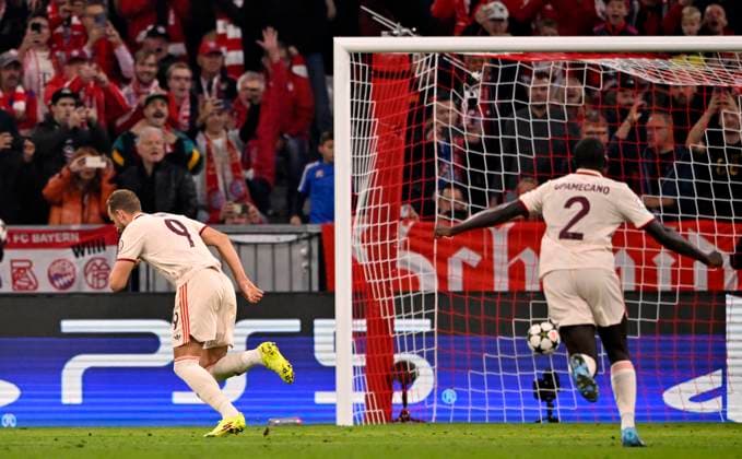 GOAL for 1 0 Penalty, penalty kick Harry Kane FC Bayern Muenchen FCB 09 Goal celebration Dayot Upamecano FC Bayern Muenchen FCB 02 FC Bayern Muenchen FCB vs GNK Dinamo Zagreb Matchday 1 17 09 2024 DFL REGULATIONS PROHIBIT ANY USE OF PHOTOGRAPHS AS IMAGE SEQUENCES AND OR QUASI VIDEO FC Bayern Muenchen FCB vs GNK Dinamo Zagreb