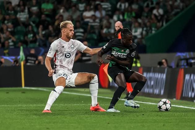 Lisbon, Portugal, September 17th, 2024: Geovany Quenda (57 Sporting CP) and Mitchel Bakker (20 Lille) in action during the UEFA Champions League game between Sporting CP v Lille at Estadio Jose Alvalade, Lisbon, Portugal (Joao Bravo SPP) Copyright: xJoaoxBravoxx xSPPx spp-en-JoBr-JBF-0650