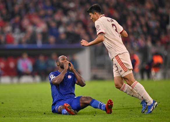Kevin Theophile Catherine GNK Dinamo Zagreb 28 Disappointment disappointed after missed goal chance Gesture Min jae Kim FC Bayern Muenchen FCB 03 FC Bayern Muenchen FCB vs GNK Dinamo Zagreb Matchday 1 17 09 2024 DFL REGULATIONS PROHIBIT ANY USE OF PHOTOGRAPHS AS IMAGE SEQUENCES AND OR QUASI VIDEO FC Bayern Muenchen FCB vs GNK Dinamo Zagreb