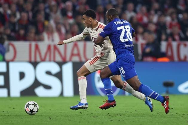 Soccer UEFA Champions League Matchday 1 FC Bayern Munich Dinamo Zagreb on 17 09 2024 at the Allianz Arena in Munich Jamal Musiala Munich , back Kevin Theophile Catherine Zagreb , front xMSx