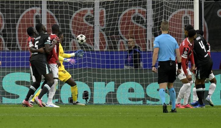 Foto IPP Paolo Bona Milano 17 09 2024 UEFA Champions League di Calcio stagione 2024 2025 partita Milan-Liverpool Nella foto Virgil van Dijk segna il gol del 1-2 Italy Photo Press Worldwide Copyright italy  Copyright: xR4924_italyphotopressx