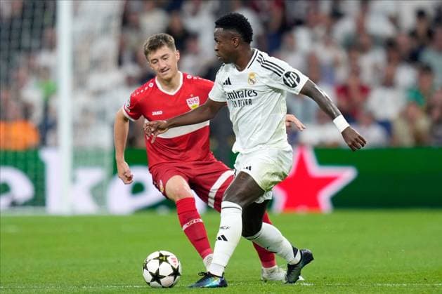 Angelo Stiller of VfB Stuttgart and Vinicius Junior of Real Madrid CF Real Madrid v VFB Stuttgart, UEFA Champios League match, date 1. Football, Santiago Bernabeu Stadium, Madrid, Spain - 17 Sep 2024 Editorial use only  Copyright: xPressinphoto Shutterstockx 14725330d