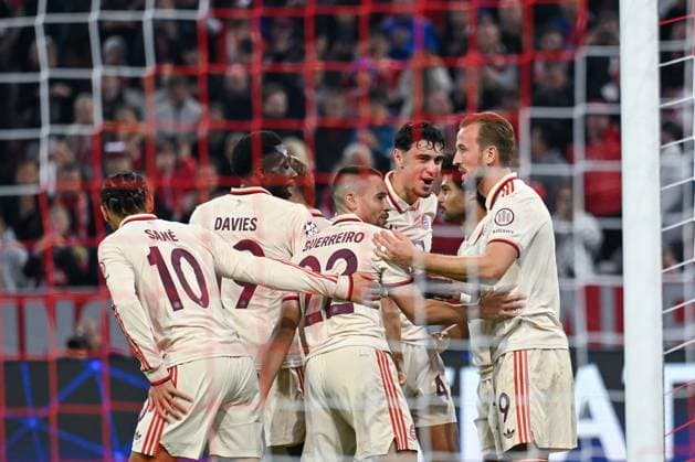 17 09 2024, Football, Champions League, Matchday 1, Season 2024 2025, FC Bayern Munich Dinamo Zagreb, Goal celebration Raphael Guerreiro FC Bayern Munich , Aleksandar Pavlovic FC Bayern Munich , Harry Kane FC Bayern Munich for 6 2 xRHR PHOTO TKx Copyright: RHR-FOTOx RHR-FOTO TK