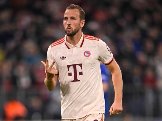 Bilder des Jahres 2024, Sport 09 September Sport Themen der Woche KW38 TOR zum 6: 2 Elfmeter, Strafstoss Harry Kane FC Bayern Muenchen FCB (09) Torjubel Gestik Geste zeigt 3 Drei Tore an FC Bayern Muenchen FCB vs GNK Dinamo Zagreb Spieltag 1 17.09.2024 DFL REGULATIONS PROHIBIT ANY USE OF PHOTOGRAPHS AS IMAGE SEQUENCES AND OR QUASI-VIDEO FC Bayern Muenchen FCB vs GNK Dinamo Zagreb *** GOAL for 6 2 Penalty, penalty kick Harry Kane FC Bayern Muenchen FCB 09 Goal celebration Gesture Gesture indicates 3 Three goals FC Bayern Muenchen FCB vs GNK Dinamo Zagreb Matchday 1 17 09 2024 DFL REGULATIONS PROHIBIT ANY USE OF PHOTOGRAPHS AS IMAGE SEQUENCES AND OR QUASI VIDEO FC Bayern Muenchen FCB vs GNK Dinamo Zagreb