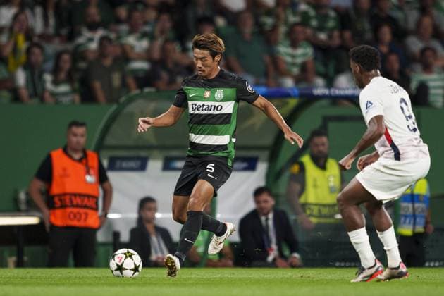 Hidemasa Morita of Sporting (L) plays against Jonathan David of Lille (R) during the UEFA Champions League football match between Sporting CP and Lille at Estádio José Alvalade in Lisbon, Portugal on 17th September. FOOTBALL : Sporting Portugal CP vs Lille LOSC - Ligue des Champions UEFA - Lisbonne - 17 09 2024 SPP Panoramic 