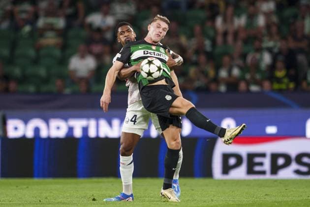 Alexsandro Ribeiro of Lille (L) battles for the ball with Viktor Gyokeres of Sporting (R) during the UEFA Champions League football match between Sporting CP and Lille at Estádio José Alvalade in Lisbon, Portugal on 17th September. FOOTBALL : Sporting Portugal CP vs Lille LOSC - Ligue des Champions UEFA - Lisbonne - 17 09 2024 SPP Panoramic 