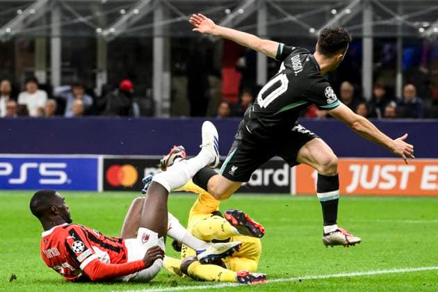 The injury of Mike Maignan of AC Milan after a clash with Diogo Jota of Liverpool FC during the UEFA Champions League 2024 205 football match between AC Milan and Liverpool FC at San Siro stadium in Milano (Italy), September 17, 2024. AndreaxStaccioli