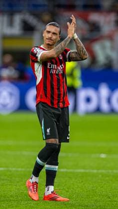Football - UEFA Champions League - League Phase - AC Milan v Liverpool FC MILAN, ITALY - Tuesday, September 17, 2024: Liverpool s Darwin Nunez celebrates after the UEFA Champions League game between AC Milan and Liverpool FC at the Stadio San Siro. Liverpool won 3-1. ITALY Stadio San Siro LOMBARDY ITALY  Copyright: xDavidxRawcliffex P2024-09-17-AC_Milan_Liverpool-80