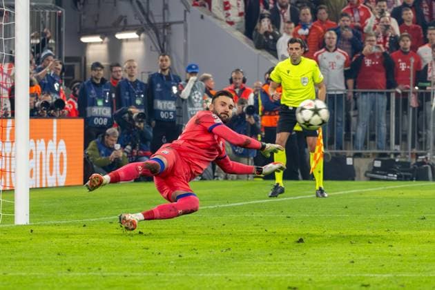 Ivan Nevestic 33 GNK Dinamo Zagreb , Cant hold the penalty, FC Bayern Muenchen vs GNK Dinamo Zagreb, Football, UEFA Champions League, Matchday 1, 17 09 2024 DFB regulations prohibit any use of photographs as image sequences and or quasi video Muenchen Bayern Germany Copyright: xkolbert-press UlrichxGamelx