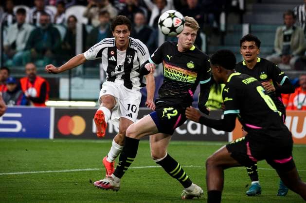 Juventus v PSV Eindhoven - UEFA Champions League 2024 25 League Phase MD1 Juventus forward Kenan Yildiz (10) scores his goal to make it 1-0 during the UEFA Champions League league phase football match number 1 between Juventus and PSV at the Allianz Stadium in Turin, Piedmont, Italy, on September 17, 2024. Turin Piedmont Italy  Copyright: xMatteoxBottanellix originalFilename:bottanelli-juventus240917_npd7a.jpg