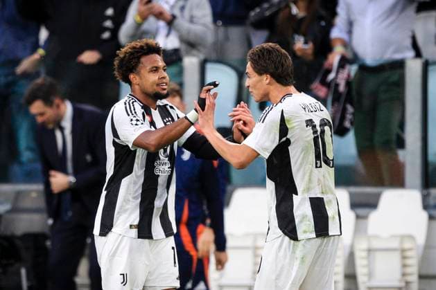 Juventus v PSV Eindhoven - UEFA Champions League 2024 25 League Phase MD1 Juventus midfielder Weston McKennie (16) celebrates with Juventus forward Kenan Yildiz (10) after scoring his goal to make it 2-0 during the UEFA Champions League league phase football match n.1 Juventus - PSV in Turin, Italy, on September 17, 2024, at the Allianz Stadium. Turin Piedmont Italy  Copyright: xMatteoxBottanellix originalFilename:bottanelli-juventus240917_nprdw.jpg