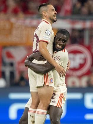 Bayerns 2 Dayot UPAMECANO congratulates Bayerns 22 Raphael GUERREIRO after scoring 2 0 Soccer, UEFA Champions League, FC Bayern München GNK Dinamo Zagreb 9 2,1 Matchday, Season 2024 2025, on 17 09 2024, in Munich, A L L I A N Z A R E N A, Germany Source Copyright Credit Oryk HAIST xFUSSBALL-BAYERN-ZAGREBx