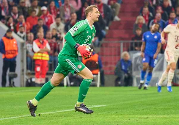 Manuel NEUER, goalkeeper FCB 1 in the group league match FC BAYERN MUENCHEN - DINAMO ZAGREB 9-2 of football UEFA Champions League in season 2024 2025 in Munich, Sep 17, 2024 , FCB, 1. Spieltag, München