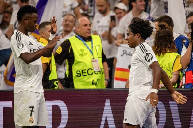 September 17, 2024, Madrid, Spain: Real Madrid s Brazilian forward 16 Endrick (R) celebrates alongside Vinicius Jr (L) after scoring his team s third goal during the 2024 25 UEFA Champions League group stage football match between Real Madrid CF and VfB Stuttgart at Santiago BernabÃˆu Stadium in Madrid Real Madrid defeated Stuttgart tonight at the Santiago Bernabeu stadium by 3 goals to 1 in the first match of the 2024-2025 UEFA Champions League. Madrid Spain - ZUMAs197 20240917_aaa_s197_292 Copyright: xDavidxCanalesx