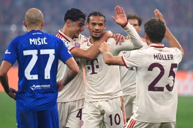 Goal celebration around Leroy SANE Bayern Muenchen with Aleksandar PAVLOVIC Bayern Muenchen,left and Thomas MUELLER MÜLLER,Bayern Muenchen after goal to 8 2, jubilation,joy,enthusiasm,action football Champions League , FC Bayern Muenchen GNK Dinamo Zagreb 9 2 on 17 09 2024, A L L I A N Z A R E N A