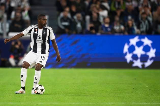Juventus FC v PSV Eindhoven - UEFA Champions League Pierre Kalulu of Juventus FC in action during the UEFA Champions League football match between Juventus FC and PSV Eindhoven. Turin Italy Copyright: xNicolòxCampox