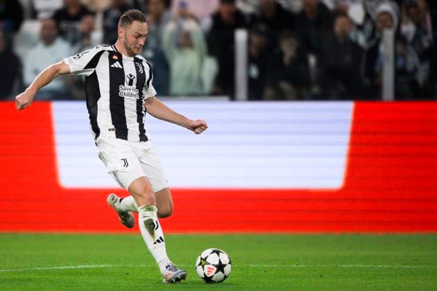 Juventus FC v PSV Eindhoven - UEFA Champions League Teun Koopmeiners of Juventus FC in action during the UEFA Champions League football match between Juventus FC and PSV Eindhoven. Turin Italy Copyright: xNicolòxCampox