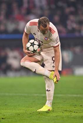 GATE to 7 2 Harry Kane FC Bayern Muenchen FCB 09 frees cleats football boots from dirt clay Bayern Muenchen FCB vs GNK Dinamo Zagreb Matchday 1 17 09 2024 DFL REGULATIONS PROHIBIT ANY USE OF PHOTOGRAPHS AS IMAGE SEQUENCES AND OR QUASI VIDEO FC Bayern Muenchen FCB vs GNK Dinamo Zagreb