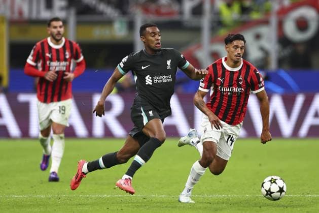 Ryan Gravenberch of Liverpool chased by Tijjani Reijnders of Milan AC Milan v Liverpool, UEFA Champions League, Group Stage, Football, San Siro, Milan, Italy, 17 Sep 2024 EDITORIAL USE ONLY No use with unauthorised audio, video, data, fixture lists, club league logos or live services. Online in-match use limited to 120 images, no video emulation. No use in betting, games or single club league player publications. Copyright: xSimonxDael Shutterstockx 14722111dm