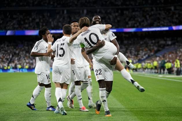 September 17, 2024, Madrid, Spain: Players of Real Madrid celebrate a goal during the UEFA CHAMPIONS LEAGUE 2024 25 match between Real Madrid and VfB Stuttgart at Santiago Bernabeu Stadium. Final score Real Madrid 3 vs Stuttgart 1 Madrid Spain - ZUMAs197 20240917_aaa_s197_457 Copyright: xGuillermoxMartinezx