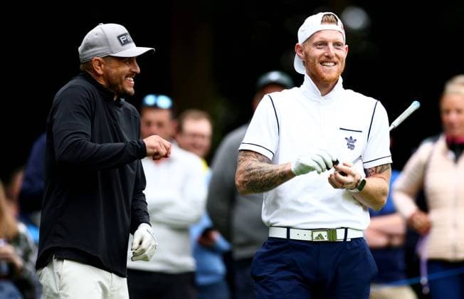 Cricketer Ben Stokes and Rugby League player Jon Wilkin share a joke. BMW PGA, Golf Herren Championship, Celebrity Pro-Am, Golf, Wentworth, Surrey, UK - 18 Sep 2024  Copyright: xJamesxMarsh Shutterstockx 14726391i
