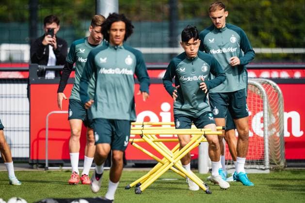 Champions League 2024-2025: training of Feyenoord Rotterdam - Hwang In-beom of Feyenoord during the training of Feyenoord in preparation of the Champions League duel against Bayer 04 Leverkussen at Trainingscomplex 1908 on 18 September 2024 in Rotterdam, The Netherlands. Copyright: xYannickxVerhoevenx