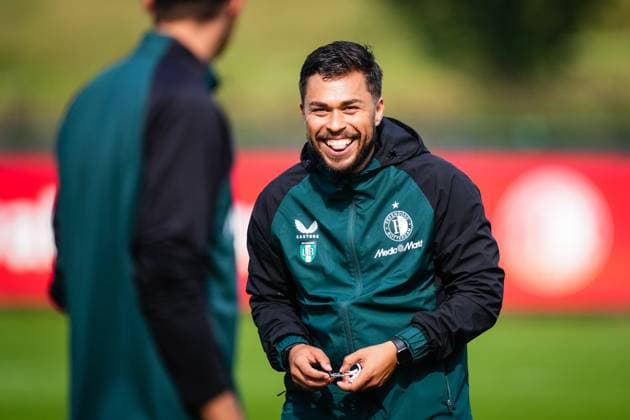 Champions League 2024-2025: training of Feyenoord Rotterdam - Feyenoord assistent-trainer Lukas Babalola during the training of Feyenoord in preparation of the Champions League duel against Bayer 04 Leverkussen at Trainingscomplex 1908 on 18 September 2024 in Rotterdam, The Netherlands. Copyright: xYannickxVerhoevenx