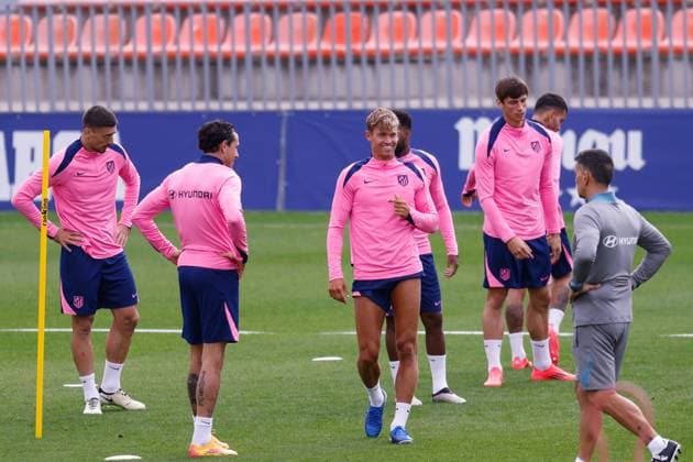 September 18, 2024, Majadahonda, Madrid, SPAIN: Marcos Llorente of Atletico de Madrid smiles during the training day of Atletico de Madrid ahead of the UEFA Champions League, football match against RB Leipzig, at Ciudad Deportiva Wanda Atletico de Madrid on September 18, 2024, in Majadahonda, Madrid, Spain. Majadahonda SPAIN - ZUMAa181 20240918_zaa_a181_024 Copyright: xDennisxAgyemanx