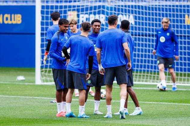 September 18, 2024, Sant Joan Despi, Barcelona, SPAIN: Lamine Yamal and Alejandro Balde of FC Barcelona, Barca gestures during the training sessions ahead UEFA Champions League, football match against AC Monaco at Ciudad Esportiva Joan Gamper on September 18, 2024 in Sant Joan Despi, Barcelona, Spain. Sant Joan Despi SPAIN - ZUMAa181 20240918_zaa_a181_097 Copyright: xJavierxBorregox