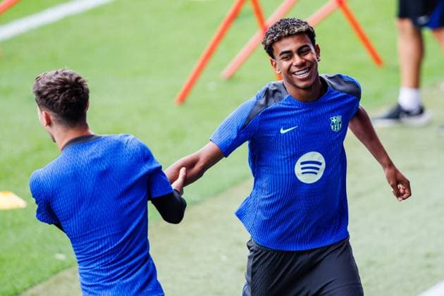 Sport Bilder des Tages September 18, 2024, Sant Joan Despi, Barcelona, SPAIN: Lamine Yamal of FC Barcelona, Barca gestures during the training sessions ahead UEFA Champions League, football match against AC Monaco at Ciudad Esportiva Joan Gamper on September 18, 2024 in Sant Joan Despi, Barcelona, Spain. Sant Joan Despi SPAIN - ZUMAa181 20240918_zaa_a181_106 Copyright: xJavierxBorregox