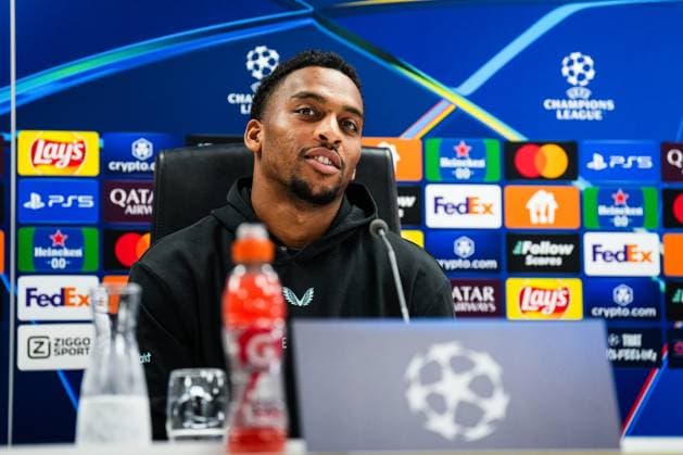 Champions League 2024-2025: press conference, PK, Pressekonferenz of Feyenoord Rotterdam - Quinten Timber of Feyenoord during the press conference of Feyenoord in preparation of the Champions League duel against Bayer 04 Leverkussen at Stadion Feijenoord De Kuip on 18 September 2024 in Rotterdam, The Netherlands. Copyright: xYannickxVerhoevenx