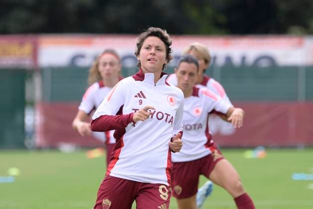 AS Roma s Valentina Giacinti during the UEFA Women& x2019;s Champions League 2024 2025 Round 2 between AS Roma vs Servette at the Tre Fontane stadium Rome on 18 September 2024. - Soccer.  Copyright: xFabrizioxCorradetti LaPressex