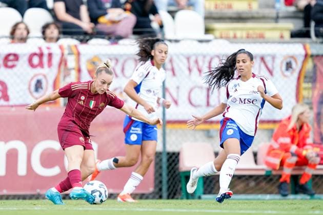 Rome, Italy, September 18th 2024: Giada Greggi (20 Roma) and Daina Bourma (3 Servette) battle for the ball (duel) during the UEFA Womens Champions League Round 2 football match between AS Roma and Servette FCCF at Stadio Tre Fontane in Rome, Italy. (Daniela Porcelli SPP) Copyright: xDanielaxPorcellix xSPPx spp-en-DaPoSp-20240918-_DP17846