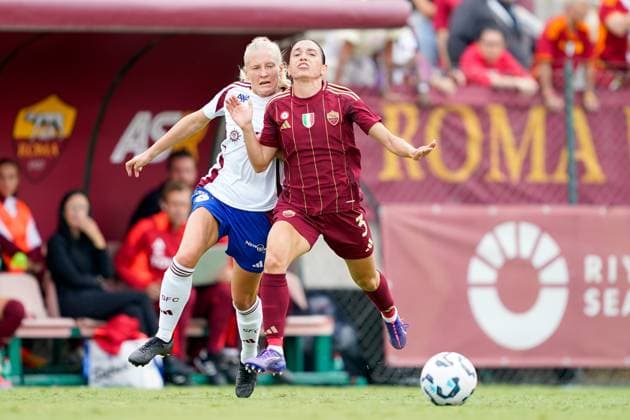 Rome, Italy, September 18th 2024: Cassandra Korhonen (9 Servette) and Lucia Di Guglielmo (3 Roma) battle for the ball (duel) during the UEFA Womens Champions League Round 2 football match between AS Roma and Servette FCCF at Stadio Tre Fontane in Rome, Italy. (Daniela Porcelli SPP) Copyright: xDanielaxPorcellix xSPPx spp-en-DaPoSp-20240918-_DP17939