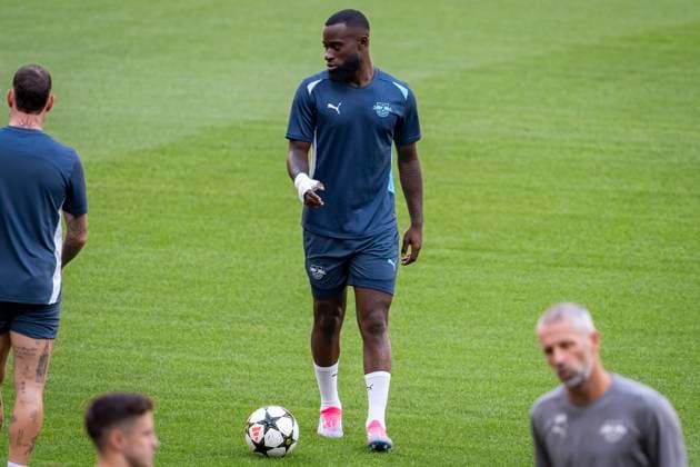 Champions League 2024 25 League Phase MD1: RB Leipzig Pitch Walk and press conference, PK, Pressekonferenz Lutsharel Geertruida seen training during the UEFA Champions League 2024 25 League Phase MD1 RB Leipzig training and press conference at Estadio Civitas Metropolitano on September 18, 2024 in Madrid, Spain. Madrid Estadio Civitas Metropolitano Madrid Spain Copyright: xAlbertoxGardinx AGardin_20240918_Football_Champions_Leipzig_PC_013