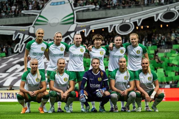 240918 The starting eleven of Hammarby ahead of the UEFA Women s Champions League qualifying football match between Hammarby and Benfica on September 18, 2024 in Stockholm Photo Simon Hastegard BILDBYRAN kod SH SH0522 fotboll football soccer fotball champions league hammarby benfica dam bbeng bbauto  Copyright: SIMONxHASTEGARD BB240918SH005