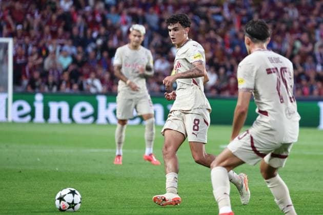 SOCCER - UEFA CL, Prag vs RBS PRAGUE,CZECH REPUBLIC,18.SEP.24 - SOCCER - UEFA Champions League, AC Sparta Prag vs Red Bull Salzburg. Image shows Stefan Bajcetic (RBS).  GEPAxpictures xDavidxGeieregger