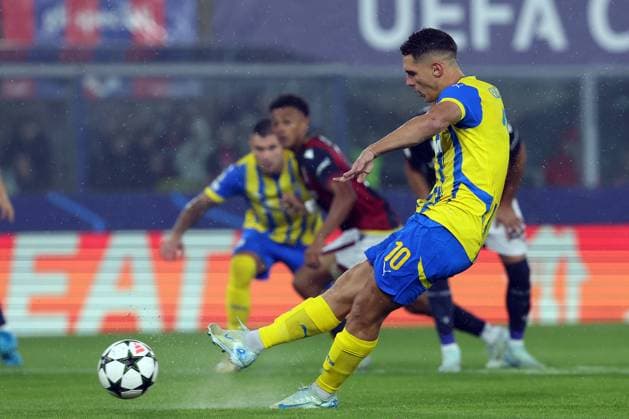 Bologna, Italy 18.09.2024 : Georiy Sudakov of Shakhtar misses the penalty during UEFA Champions League 2024-2025, day 1, football match Bologna FC 1909 - Shakhtar Donetsk at Renato Dall Ara stadium in Bologna on September 2024.  Copyright: xMarcoxIacobucci IPAxSportx xipa-x xx IPA_49798293 IPA_Agency_IPA49798293