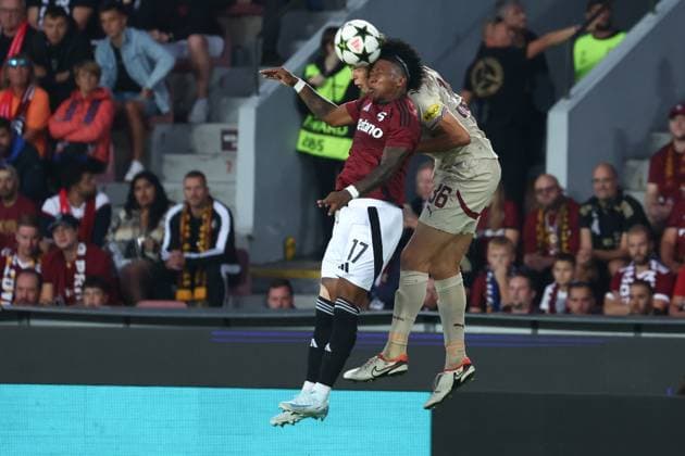 SOCCER - UEFA CL, Prag vs RBS PRAGUE,CZECH REPUBLIC,18.SEP.24 - SOCCER - UEFA Champions League, AC Sparta Prag vs Red Bull Salzburg. Image shows Angelo Preciado (Sparta) and John Mellberg (RBS).  GEPAxpictures xDavidxGeieregger