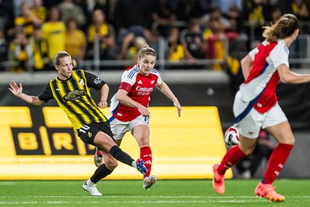 240918 Anna Anvegard of Häcken during the UEFA Women s Champions League qualifying match between Häcken and Arsenal on September 18, 2024 in Gothenburg Photo Mathias Bergeld BILDBYRAN kod MB MB0965 fotboll football soccer fotball champions league häcken arsenal dam bbeng kvalisering qualification women kvinner  Copyright: MATHIASxBERGELD BB240918MB038